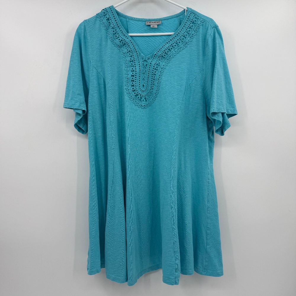 Catherines Top Women 1X Blue Short Sleeve Embroidered Shirt Tee V Neck Comfy